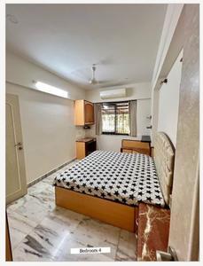Bedroom Image of 2048 Sq.ft 4 BHK Villa for rent in Chembur Mumbai for Rs. 200000
