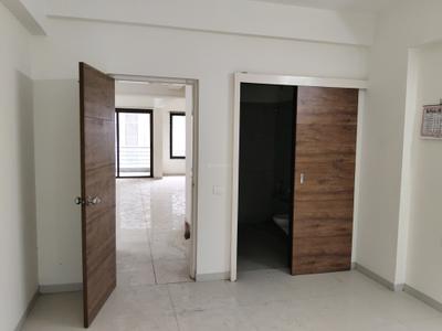 Bedroom Image of 3200 Sq.ft 3 BHK Apartment / Flat for rent in Bodakdev Ahmedabad for Rs. 58000