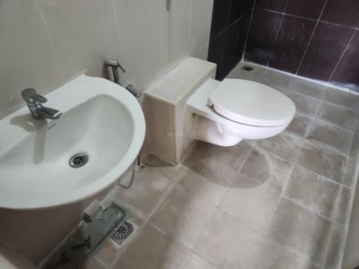 Definer Kingdom Bathroom Two 4