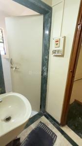 Bathroom Image of 600 Sq.ft 1 BHK Apartment / Flat for rent in Anand Nagar, Sinhagad Road Pune for Rs. 13000