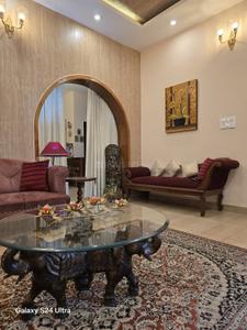 Hall Image of 4500 Sq.ft 6 BHK Independent House for sale in Mohit Nagar Dehradun for Rs. 62500000