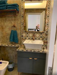 Bathroom Image of 1200 Sq.ft 2 BHK Apartment / Flat for rent in Bandra West Mumbai for Rs. 99000