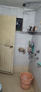 Bathroom Image of 2500 Sq.ft 6 BHK Duplex for sale in RWA BK Dutt Colony, BK Dutt Colony New Delhi for Rs. 21000000