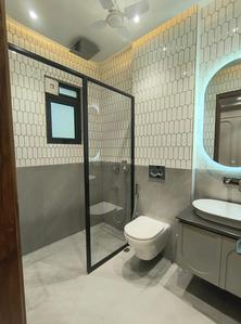 Bathroom Image of 2700 Sq.ft 4 BHK Builder Floor for sale in Naraina New Delhi for Rs. 62500000