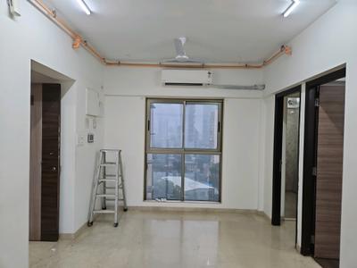 Living Room Image of 800 Sq.ft 2 BHK Apartment / Flat for sale in Worli Mumbai for Rs. 32000000