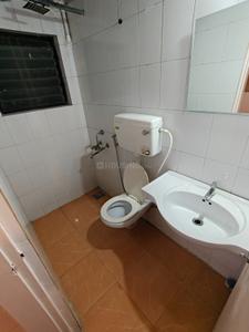 Bathroom Image of 700 Sq.ft 1.5 BHK Apartment / Flat for rent in Dhankawadi Pune for Rs. 19500