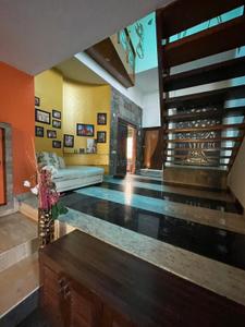 Kitchen Image of 4000 Sq.ft 4 BHK Apartment / Flat for rent in Sanjaynagar Bengaluru for Rs. 190000