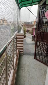 Balcony Image of 900 Sq.ft 2 BHK Builder Floor for sale in Mayur Vihar Phase 1 New Delhi for Rs. 8500000