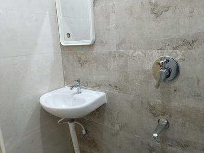 Bathroom Image of 300 Sq.ft 1 RK Builder Floor for rent in Kodathi Bengaluru for Rs. 13000