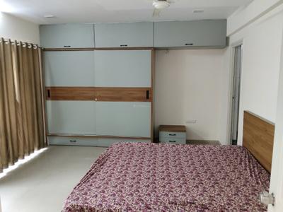 Bedroom Image of 2250 Sq.ft 4 BHK Independent House for rent in Sola Ahmedabad for Rs. 70000