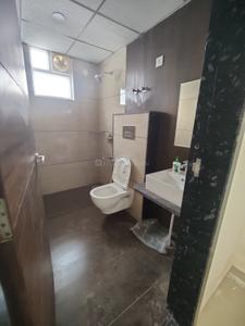 Bathroom Image of 1500 Sq.ft 3 BHK Apartment / Flat for rent in Malviya Nagar Jaipur for Rs. 50000