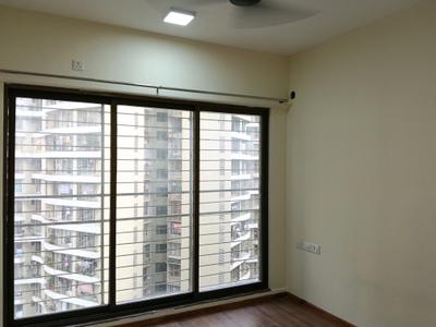 Bedroom Image of 780 Sq.ft 2 BHK Apartment / Flat for rent in Ashar Axis, Thane West Thane for Rs. 43000