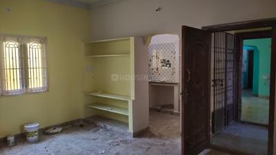 Living Room Image of 650 Sq.ft 1 BHK Builder Floor for rent in Thirunindravur Chennai for Rs. 8500