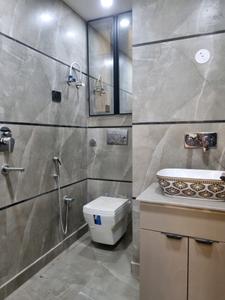 Common Bathroom Image of 1050 Sq.ft 3 BHK Apartment / Flat for sale in Saarthi Estonia Homes by Saarthi Properties And Builder, Uttam Nagar New Delhi for Rs. 10500000