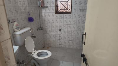 Nitron Landmark Bathroom Two 3