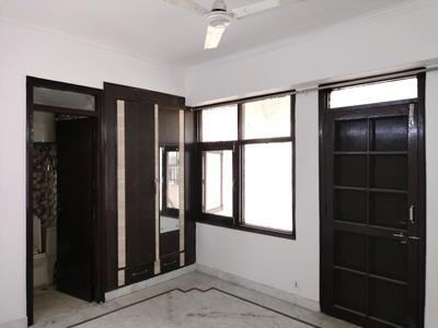 Bedroom Image of 2100 Sq.ft 3 BHK Apartment / Flat for sale in Trimurti Apartments, Sector 12 Dwarka New Delhi for Rs. 28200000