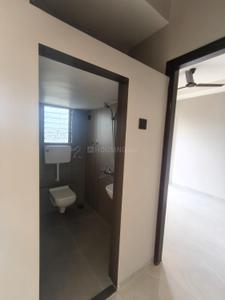 Image of 850 Sq.ft 2 BHK Apartment / Flat for rent in Borivali Sai Hill CHS, Dahisar West, Mumbai for Rs. 45000