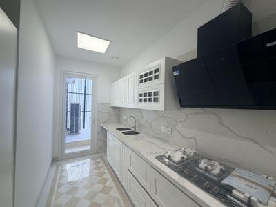 Kitchen Image of 3105 Sq.ft 4 BHK Builder Floor for sale in Defence Colony New Delhi for Rs. 162500000