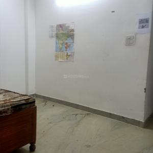 Hall Image of 650 Sq.ft 1 BHK Builder Floor for rent in Mukherjee Nagar New Delhi for Rs. 14000