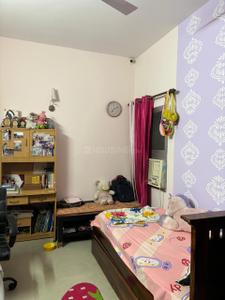 Bedroom Image of 2430 Sq.ft 3 BHK Builder Floor for sale in Kailash Colony New Delhi for Rs. 29000000