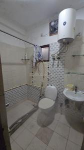 Bathroom Image of 1750 Sq.ft 3.5 BHK Apartment / Flat for sale in Metropark Shaurya Apartments, Sector 62 Noida for Rs. 17500000