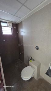 Bathroom Image of 1305 Sq.ft 2 BHK Apartment / Flat for rent in Gayatri Maitri Shiv Greens, Motera Ahmedabad for Rs. 25000