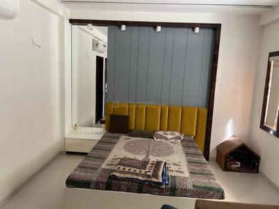 Bedroom Image of 3250 Sq.ft 4 BHK Apartment / Flat for rent in Navarangpura Ahmedabad for Rs. 62000