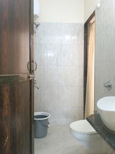 Common Bathroom Image of 950 Sq.ft 2 BHK Apartment / Flat for sale in Squarefeet Ace Square, Kasarvadavali Thane for Rs. 8500000