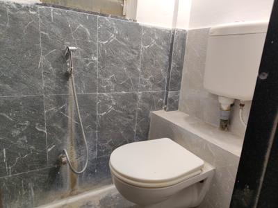 Bathroom Image of 650 Sq.ft 1 BHK Apartment / Flat for rent in Sree Little Hearts, Undri Pune for Rs. 13500