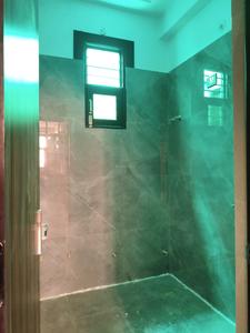 Common Bathroom Image of 1100 Sq.ft 3 BHK Builder Floor for sale in Shastri Nagar Ghaziabad for Rs. 5565111