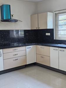 3 BHK Semi Furnished Independent Builder Floor
