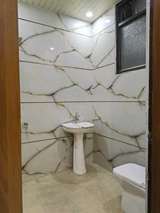 Common Bathroom Image of 1400 Sq.ft 3 BHK Builder Floor for sale in Indirapuram Ghaziabad for Rs. 11600000
