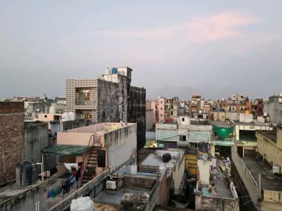 Bedroom One Image of 500 Sq.ft 2 BHK Builder Floor for rent in RWA Mohan Garden Gali 5, Vikas Nagar New Delhi for Rs. 10000