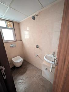Bathroom Image of 1750 Sq.ft 3 BHK Apartment / Flat for sale in Gera World Of Joy, Upper Kharadi Pune for Rs. 25000000