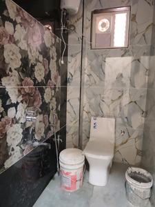 Common Bathroom Image of 600 Sq.ft 1 BHK Apartment / Flat for rent in Kondapur Hyderabad for Rs. 16800