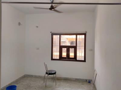 Living Room Image of 900 Sq.ft 2 BHK Independent House for rent in Sector 46 Gurgaon for Rs. 40000