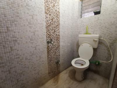 Bathroom Image of 800 Sq.ft 2 BHK Apartment / Flat for sale in Haltu Kolkata for Rs. 2800000