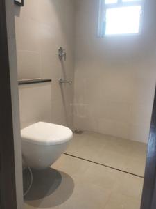 Common Bathroom Image of 590 Sq.ft 1 BHK Apartment / Flat for sale in Kondhwa Pune for Rs. 4900000