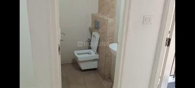 Bathroom Image of 800 Sq.ft 2 BHK Apartment / Flat for rent in Janapriya Unnati, Isnapur Sangareddy for Rs. 12000