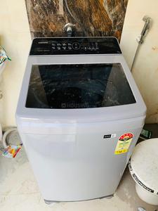 Bathroom Image of 188 Sq.ft 1 RK Apartment / Flat for rent in Scheme 103 Indore for Rs. 7000