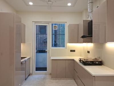 Kitchen Image of 1200 Sq.ft 3 BHK Builder Floor for sale in Paschim Vihar New Delhi for Rs. 26000000