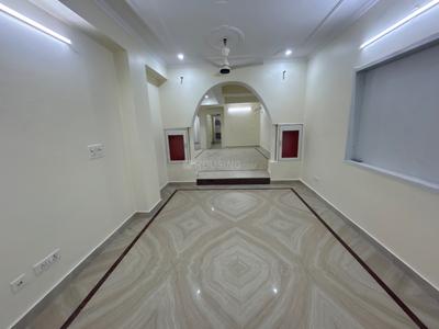Living Room Image of 1500 Sq.ft 3 BHK Builder Floor for rent in Rajouri Garden New Delhi for Rs. 50000