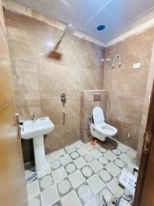 Bathroom Image of 2100 Sq.ft 4 BHK Apartment / Flat for sale in Sector 76 Noida for Rs. 7300000