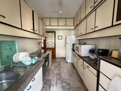 Kitchen Image of 900 Sq.ft 2 BHK Apartment / Flat for sale in Bandra West Mumbai for Rs. 57500000