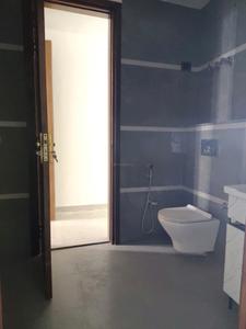 Common Bathroom Image of 1200 Sq.ft 3 BHK Apartment / Flat for rent in Rajpur Khurd Extension New Delhi for Rs. 28000