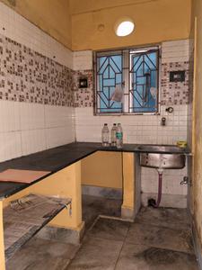 Kitchen Image of 700 Sq.ft 2 BHK Apartment / Flat for rent in Annapurna Swapnil Apartment, Rahara Kolkata for Rs. 9000