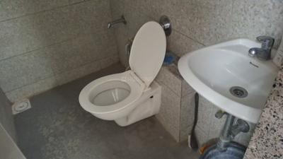 Bathroom Image of 550 Sq.ft 1 BHK Apartment / Flat for sale in Sun Rising Homes, Gota Ahmedabad for Rs. 3350000