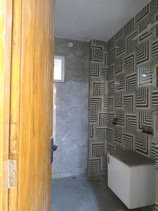 Common Bathroom Image of 2000 Sq.ft 4 BHK Builder Floor for sale in Vasundhara Ghaziabad for Rs. 21500000