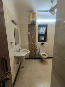 Image of 5000 Sq.ft 5 BHK Independent House for rent in Sector 40, Noida for Rs. 160000