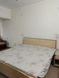 Bedroom Image of 1020 Sq.ft 2 BHK Apartment / Flat for sale in Shastri Apartment, Camp Pune for Rs. 11000000
